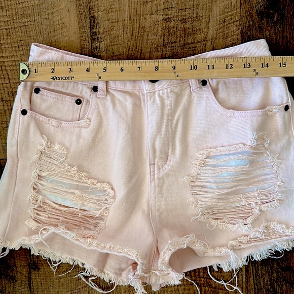 Signature Eight light pink Shorts Size Large - Picture 5 of 7